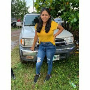 Meet your Posher, Daniela